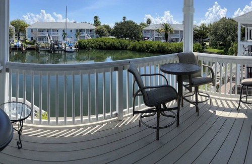 Coquina Key Condo | Waterfront Resort Style Condo