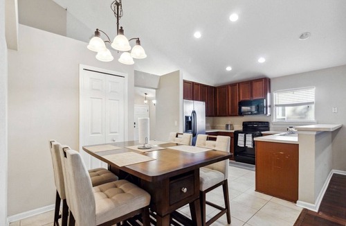 St. Augustine House | Waterfront Retreat with Fireplace and Modern Amenities in St. Agustin, Florida