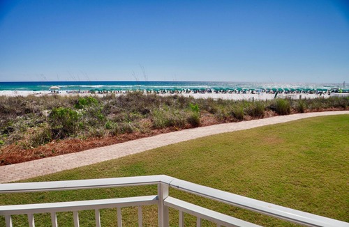 Fort Walton Beach - Destin Condo | 🌟 Waterscape A101 Oceanfront! Ground Floor 3BR + Bunkroom! Beach View!