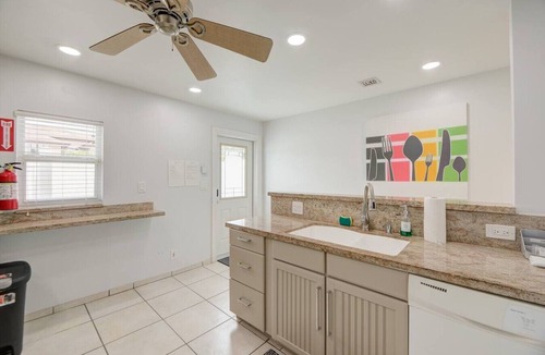Coral Ridge Villa | Waterside retreat