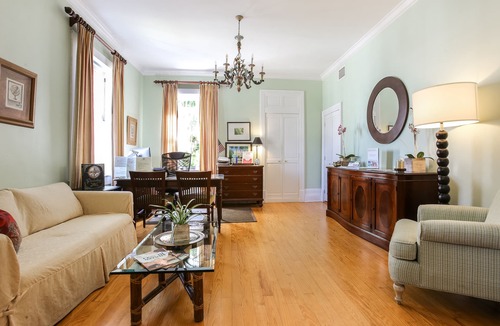 Bahama Village Bed & Breakfast | Weatherstation Inn