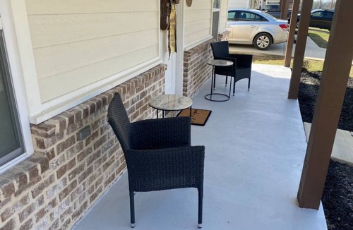 Guntown Cottage | Welcome to Cozy Comfortable True JOI. Charming 1-bedroom cottage in Guntown