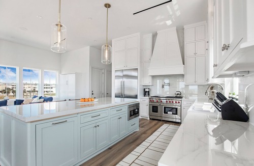 Galveston House | Welcome to Gulf Dream! Nestled in the adorable Beachside Village