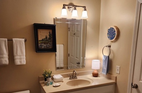 Dadeville Condo | Welcome to Relaxation