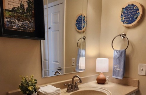 Dadeville Condo | Welcome to Relaxation