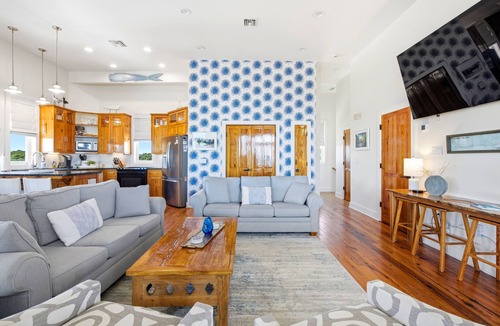 East End House | Welcome to Rock Lobster!