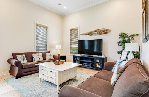 Fort Bay House | West End home with private hot tub, shared pool, gulf view, fast WiFi & AC