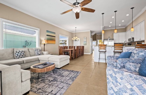 Southpointe House | West Side of Beautiful 5 BR Beach Front Duplex W/Pool
