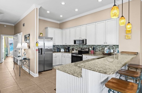 Southpointe House | West Side of Beautiful 5 BR Beach Front Duplex W/Pool