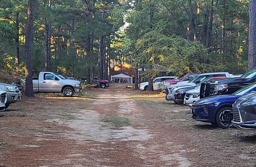 Mineola Cabin | Western Barn Bunk House Cabin - East Texas Piney Woods - Canton Mineola Tyler