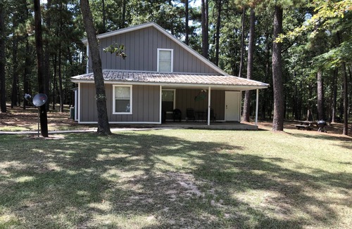 Broaddus House | Whispering Pines is nestled in the beautiful piney woods in East Texas.