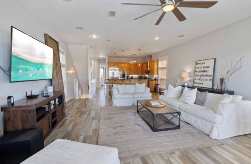 Bel Air House | Wilde Herron - Boaters Paradise, Private Pool, Sleeps 10