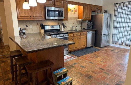 Satsuma House | WildFlower Inn