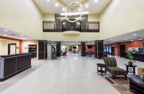 Lake Charles Hotel | Wingate by Wyndham Lake Charles Casino Area