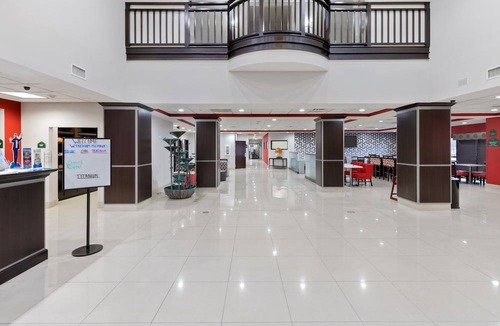 Lake Charles Hotel | Wingate by Wyndham Lake Charles Casino Area