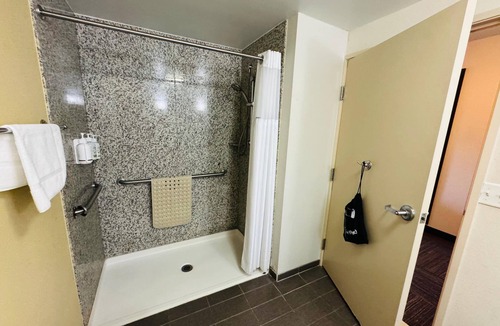 Jonesboro Hotel | Wingate by Wyndham Jonesboro/Hodge