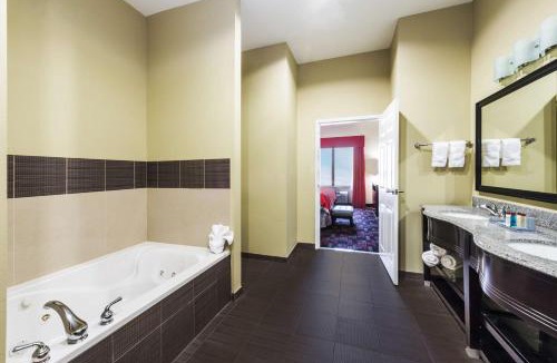 Lake Charles Hotel | Wingate by Wyndham Lake Charles Casino Area