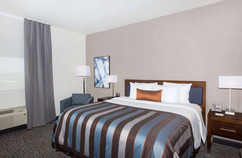 Doral Hotel | Wingate By Wyndham Miami Airport