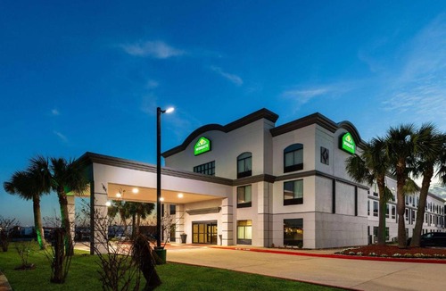 Sulphur Hotel | Wingate by Wyndham Sulphur Near Lake Charles