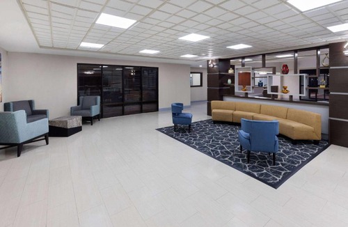 Sulphur Hotel | Wingate by Wyndham Sulphur Near Lake Charles