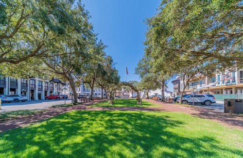 Rosemary Beach Villa | "Winston at Rosemary Carriage House" | Walk to the Beach & Rosemary Shops & Restaurants
