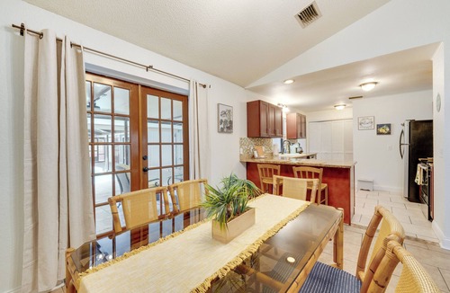 Cypress Gardens Cottage | Winter Haven Retreat w/Private Pool!