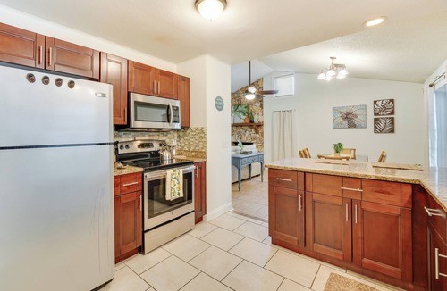 Cypress Gardens Cottage | Winter Haven Retreat w/Private Pool!