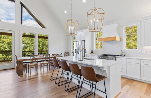 Dadeville House | Winter Specials! Newly built Home with Hot Tub, Fire Pit, King Beds, Sleeps 12!