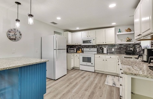 Citrus Springs Cottage | Withlacoochee River Retreat w/Dock: Paddle & Fish