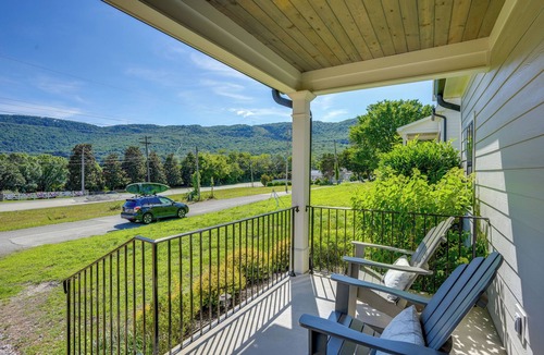 Lookout Valley Neighborhood Association Cottage | Wooded Escape at Raccoon Mountain w/Fire Pit