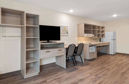 Pine Forest Hotel | Woodspring Suites Pensacola West
