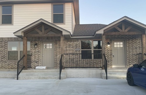 Lakeview  Jefferson County Apartment | Working man’s haven, right off golf course.