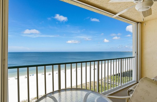 Marco Island Condo | Wow.perfect condo with glorious balcony views