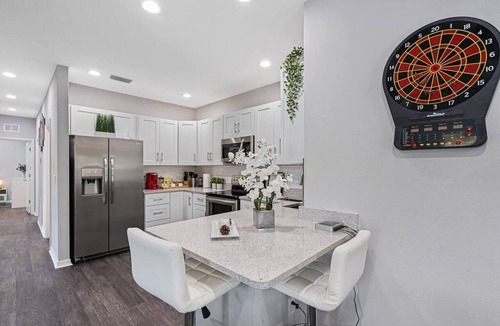 Ybor City Apartment | Ybor City Group Home — Game Room & Sleeps 12 | Tampa
