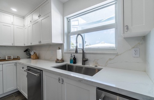 Sands House | Yeya's Hideaway | Gorgeous 4 bedroom w/open water views & boating