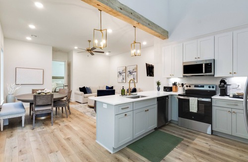 Youngsville House | Youngsville Sports House/Executive Retreat