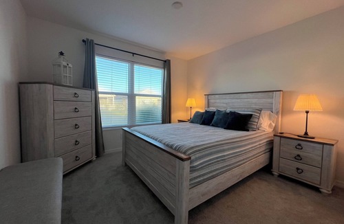 Sumter County House | “Your Eastport Villages Escape – Steps to Everything, Miles from Ordinary.”