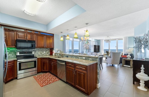 Navarre Beach Condo | "Your Happy Place" Oceanfront white sand beach views at luxury condo in Navarre