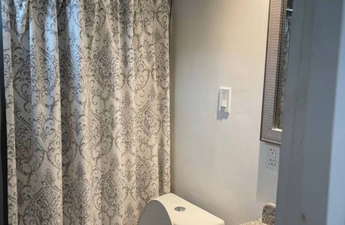 Esplanade Ridge Apartment | "Your Perfect New Orleans Getaway: Cozy Studio, Prime Location, & Easy Transit!"