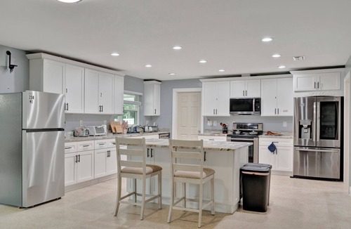 Limona Improvement Apartment | ZenHomes in Central Brandon