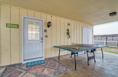 Crystal Beach House | Zula Dreams Beach House, 1min Walk To The Beach, Sleeps 16, Private Heated Pool, Pets Welcome, Fenced Yard