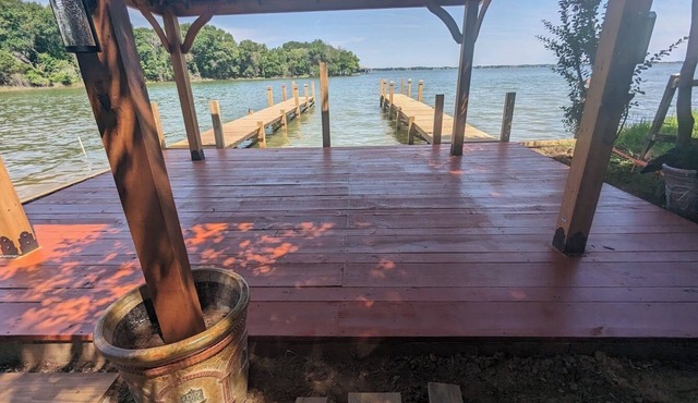 1-bedroom/bath Cozy rustic cottage, off the RCR with AC in lovely Wrinkler, Tx.