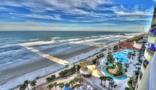1 Bedroom Deluxe Condo, Balcony, Sleeps 4, on Daytona Beach, Ocean Walk! in Daytona Beach