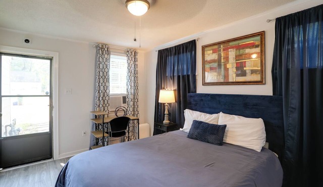 < 1 Mi to Dtwn: Updated Studio in North Greenwood!