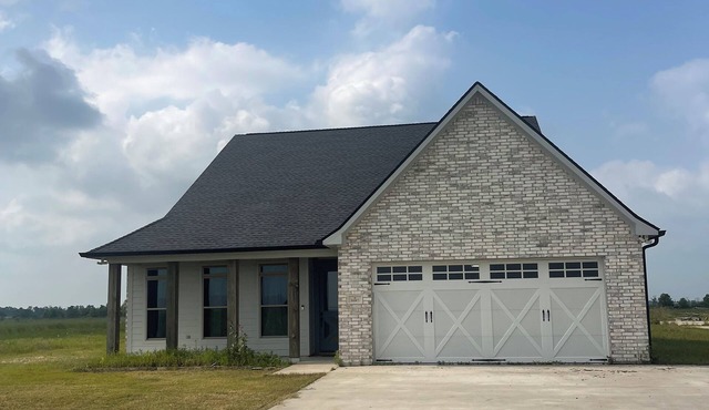 10 Acres Resort with 4 bedrooms and fishing pound in Lake Charles