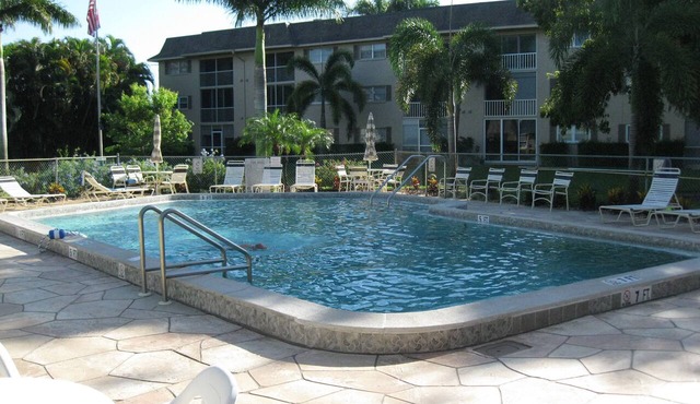 2027 Snowbirds Getaway! Newly Available 2 BR 2BA - Our Guests just bought here!