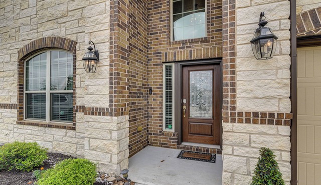 22 Mi to Dtwn Houston: Spacious Baytown Home!