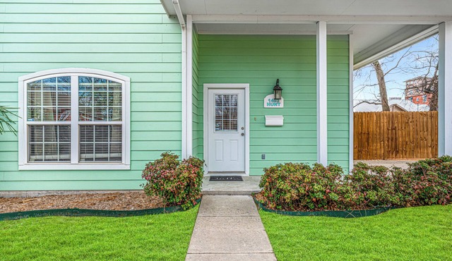 3-bedroom 2-bath house across the street from East Texas A&M University