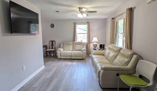 3-bedroom house in Cantonment