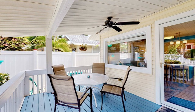3 Cozy Cottages with Kitchens, AC & Shared Yard in Treasure Island